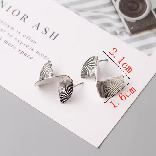 Spiral Twist Metal Dangle Earrings – Exaggerated Irregular Geometric Design, Elegant Smooth Brincos Jewelry
